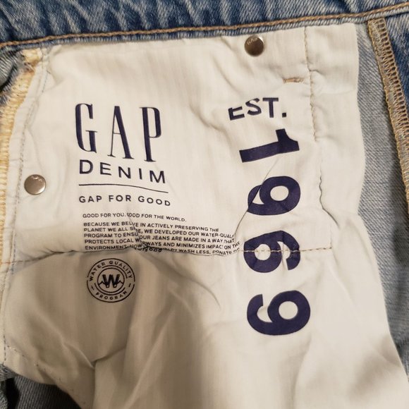GAP Sky High Rise Mom Jeans, NWT - Picture 11 of 13